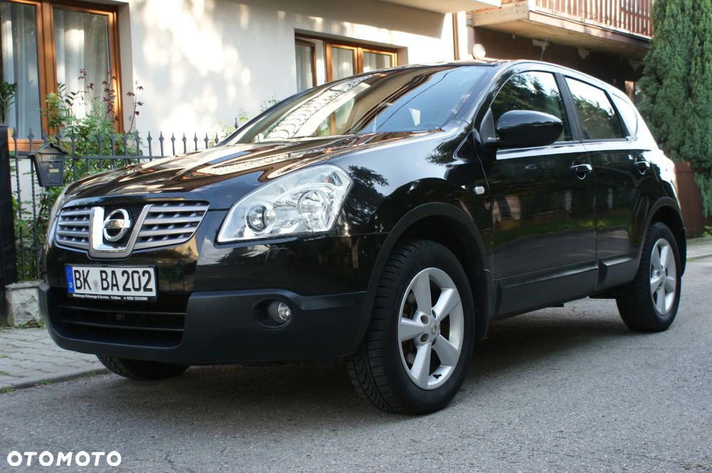 Nissan Qashqai - 1