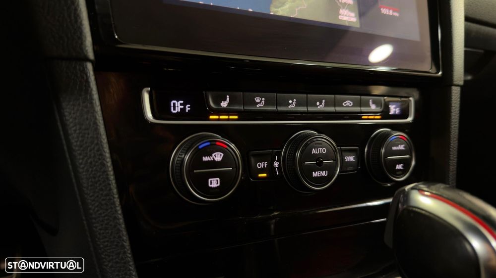 VW Golf 2.0 TSI GTi TCR DSG - 34