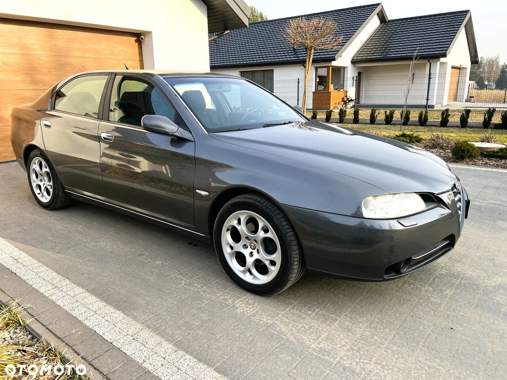 Alfa Romeo 166 - 2
