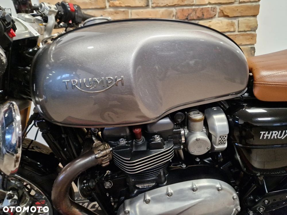 Triumph Thruxton - 32