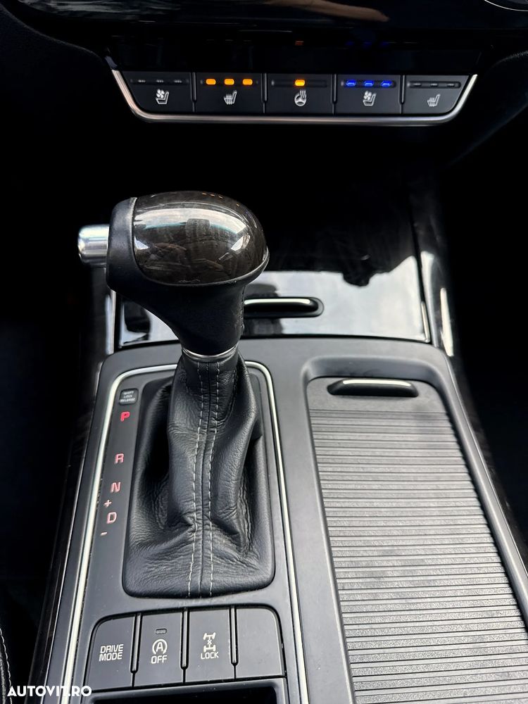 Kia Sorento 2.0 DSL 6AT 4x4 Nova - 25