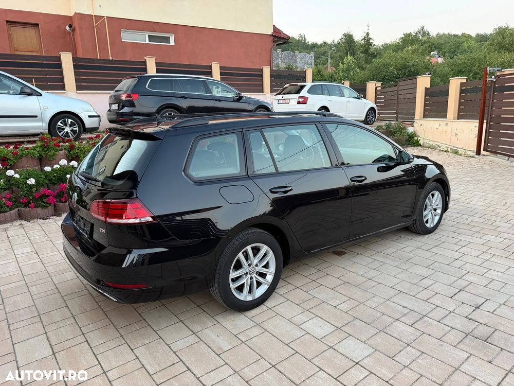 Volkswagen Golf 1.6 TDI DPF Comfortline - 15