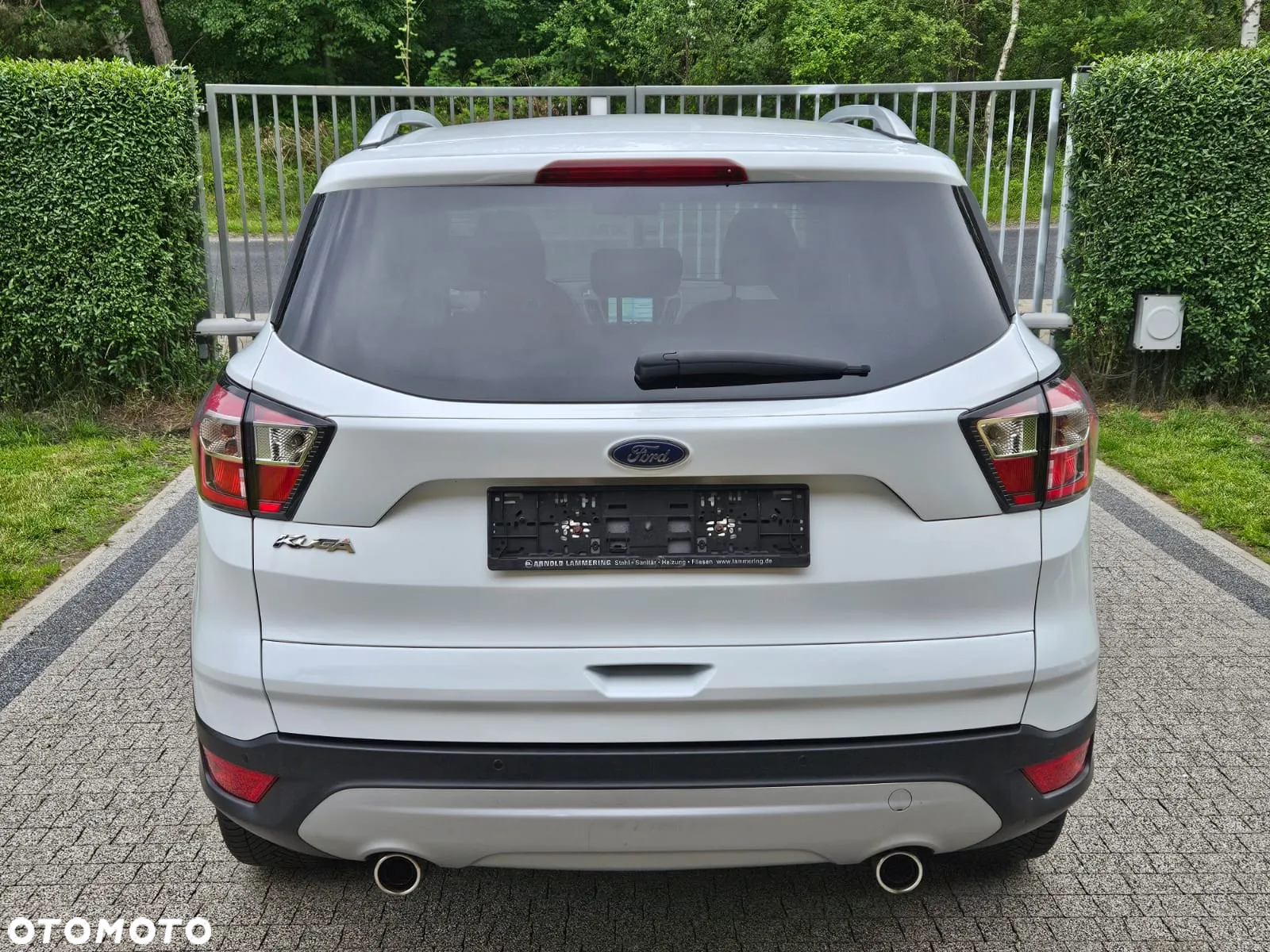 Ford Kuga - 11