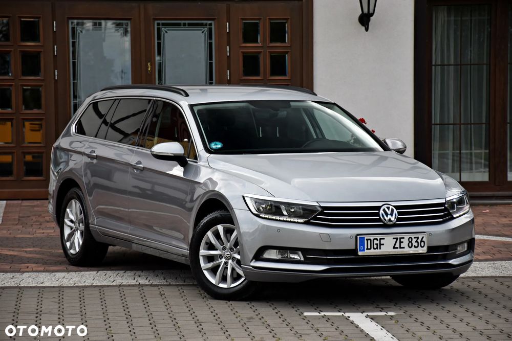 Volkswagen Passat 2.0 TDI SCR DSG Comfortline - 1
