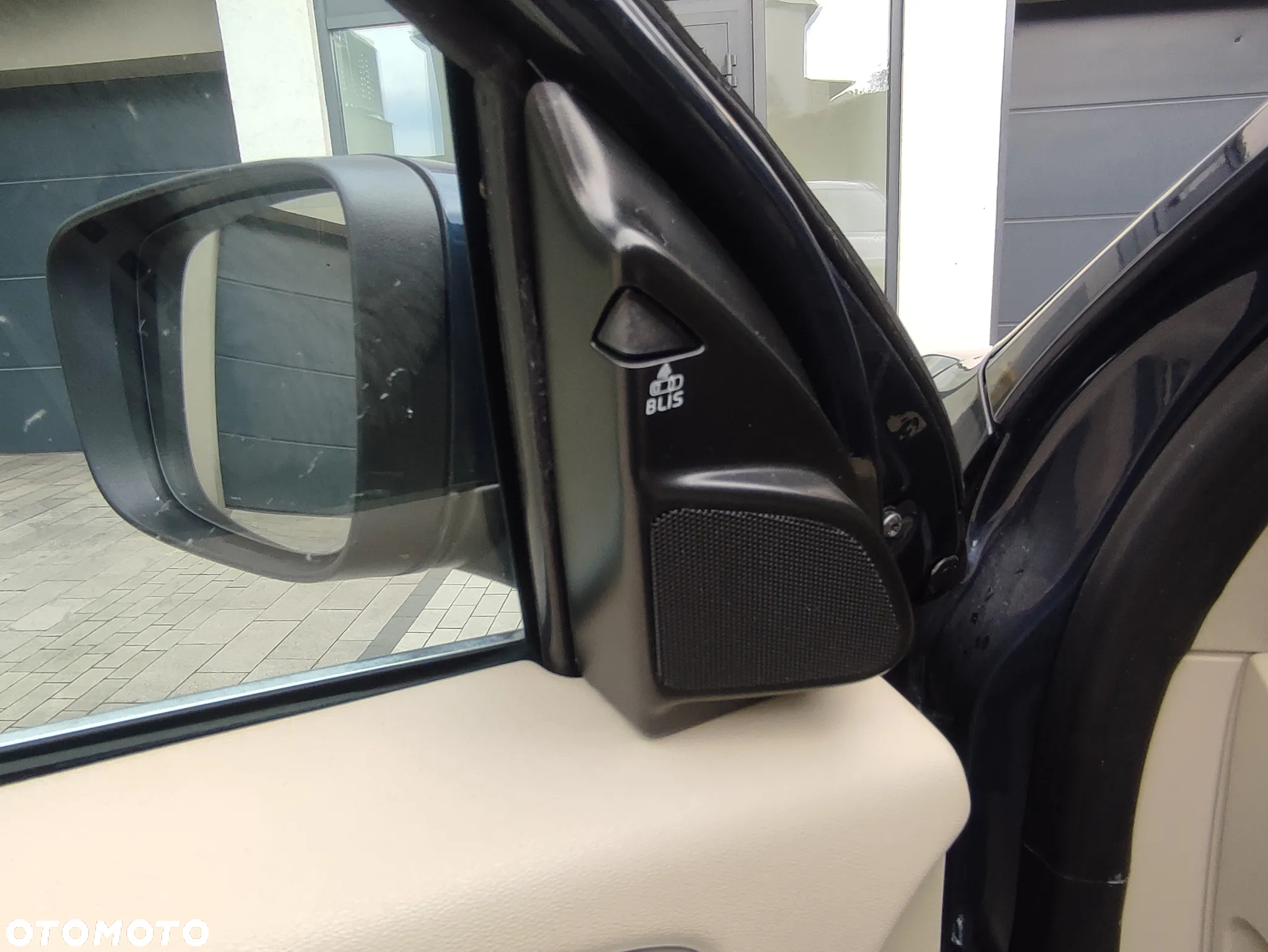 Volvo XC 60 - 25