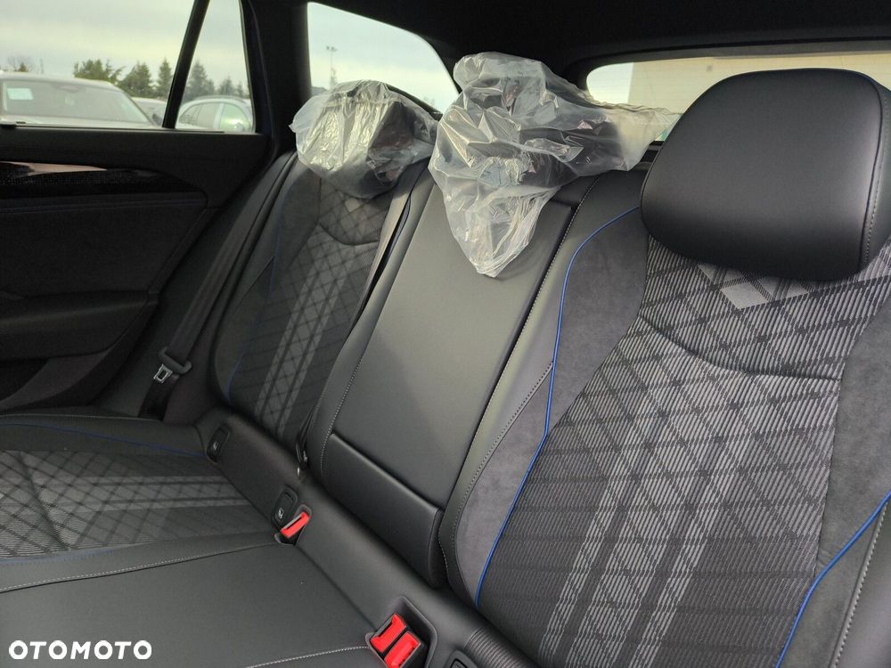 Volkswagen Passat Variant 2.0 TSI R-Line Plus DSG - 16