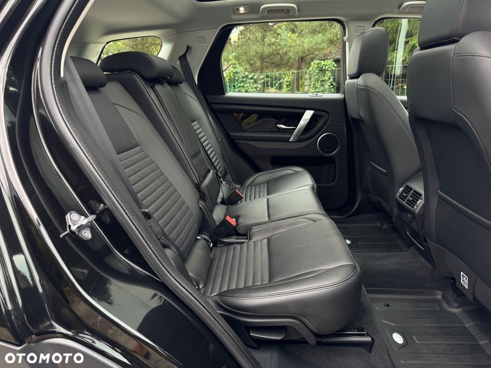 Land Rover Discovery Sport - 25