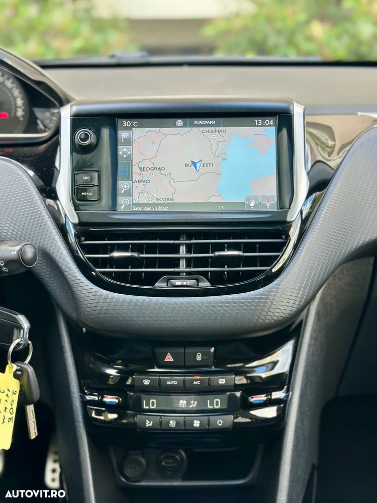 Peugeot 2008 - 15