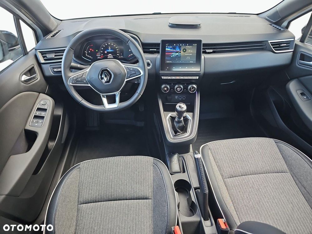 Renault Clio - 16