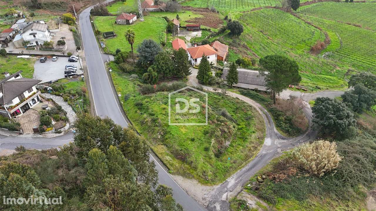 Terreno, Porto, Lousada, Figueiras e Covas - Grande imagem: 2/12