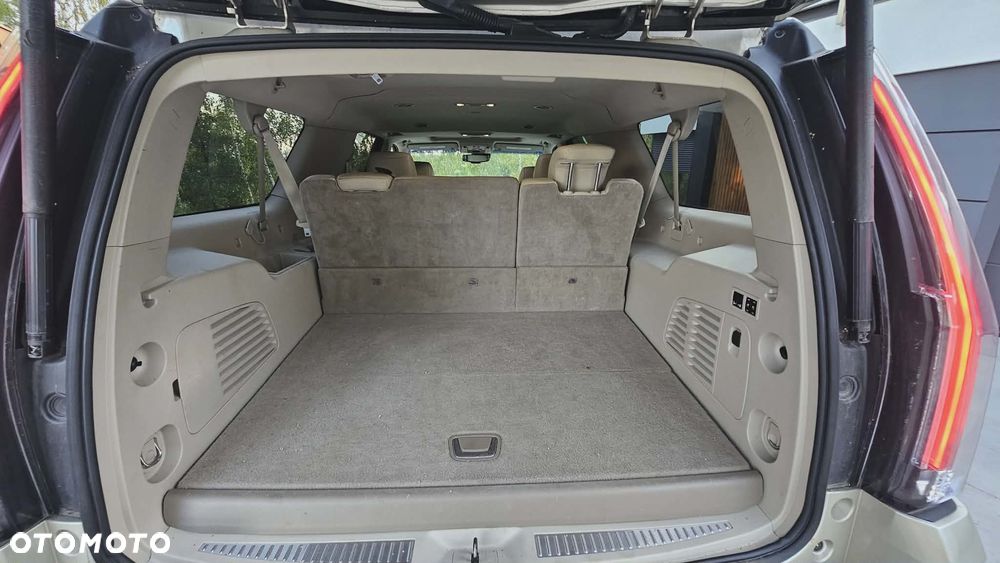Cadillac Escalade ESV 6.2 V8 AWD AT Platinum - 10