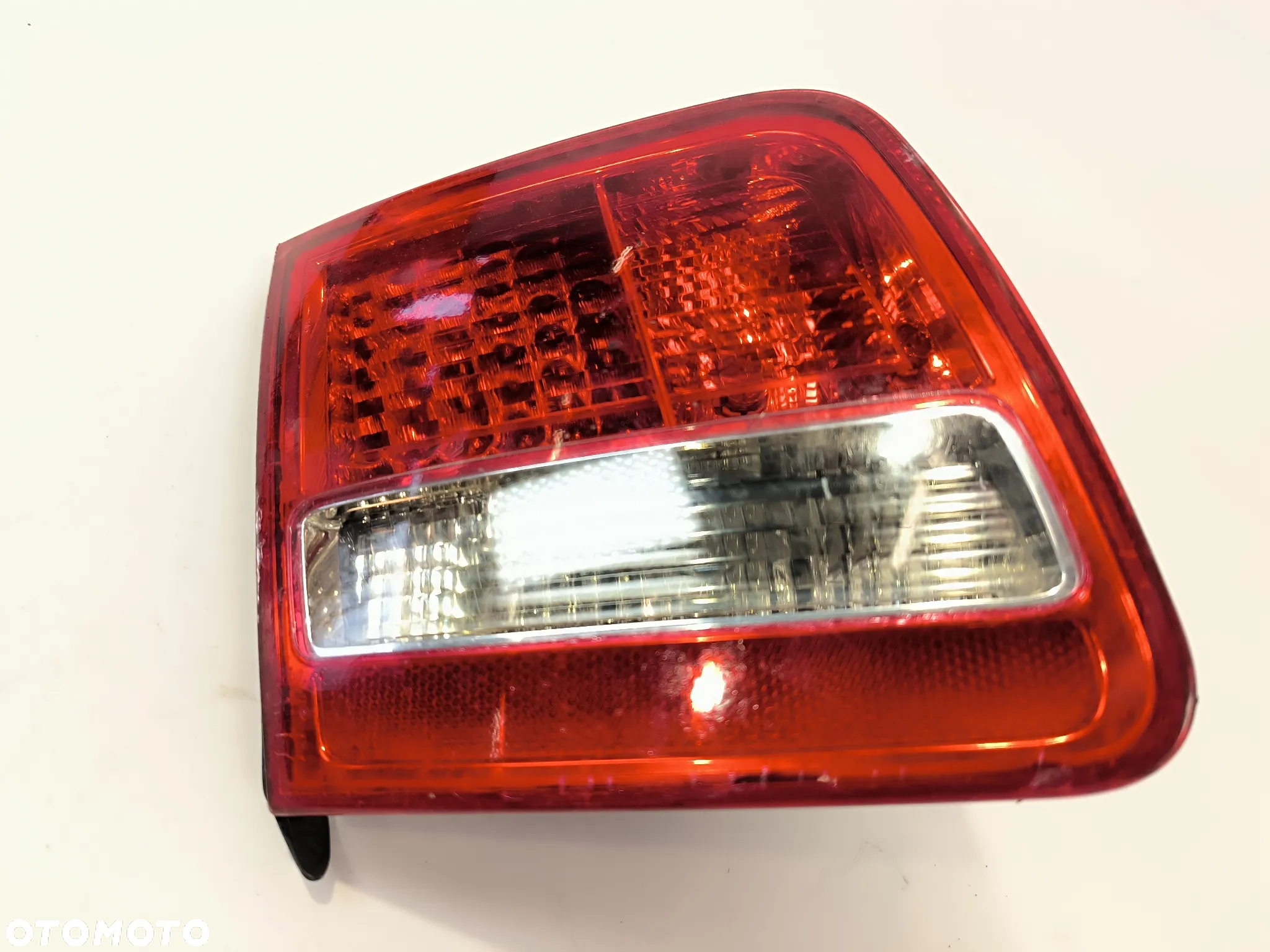 Lampa lewa tył w klapę Audi A8 d3 przed lift 4e0945093g - 10