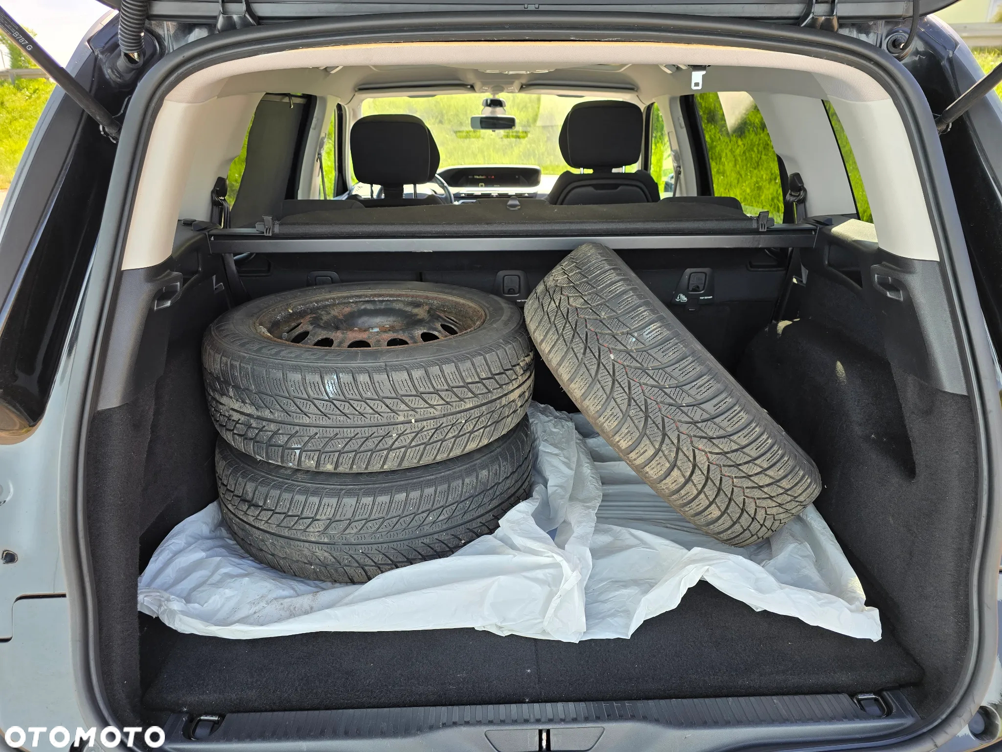 Citroën C4 Grand Picasso 1.6 e-HDi Exclusive - 12
