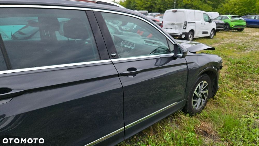 Volkswagen Tiguan - 16