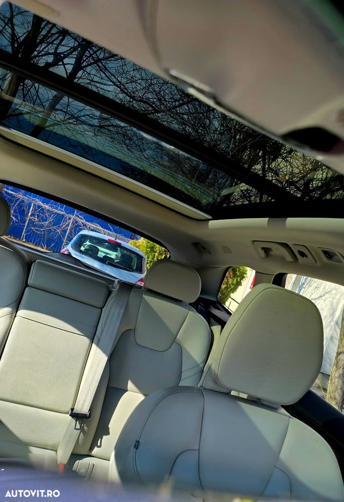 Volvo XC 60 T8 Twin Engine AWD Momentum - 20