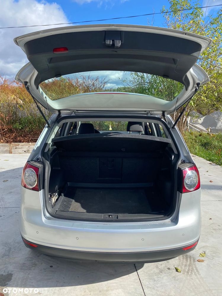 Volkswagen Golf Plus - 9