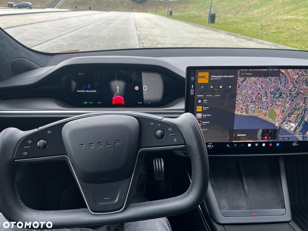 Tesla Model S - 25