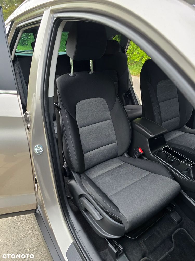 Hyundai Tucson blue 1.6 CRDi 2WD Style - 23