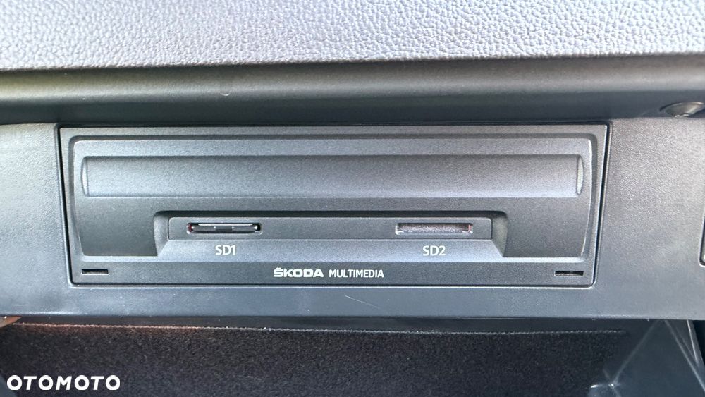 Skoda Octavia 2.0 TDI DSG Clever - 21