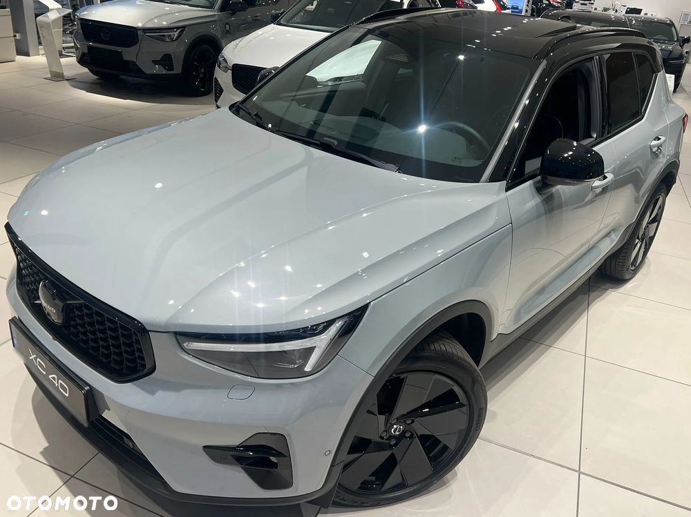 Volvo XC 40 B4 B AWD DKG RDesign - 3