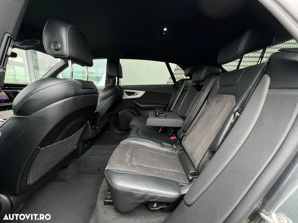 Audi Q8 50 TDI quattro Tiptronic - 13