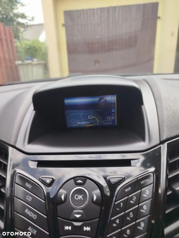 Ford Fiesta 1.0 EcoBoost S&S ST-LINE - 25