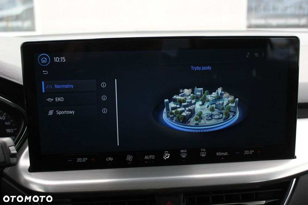 Ford Focus 1.0 EcoBoost Titanium - 25