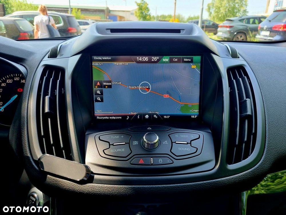 Ford Kuga 1.5 EcoBoost 2x4 Titanium - 18