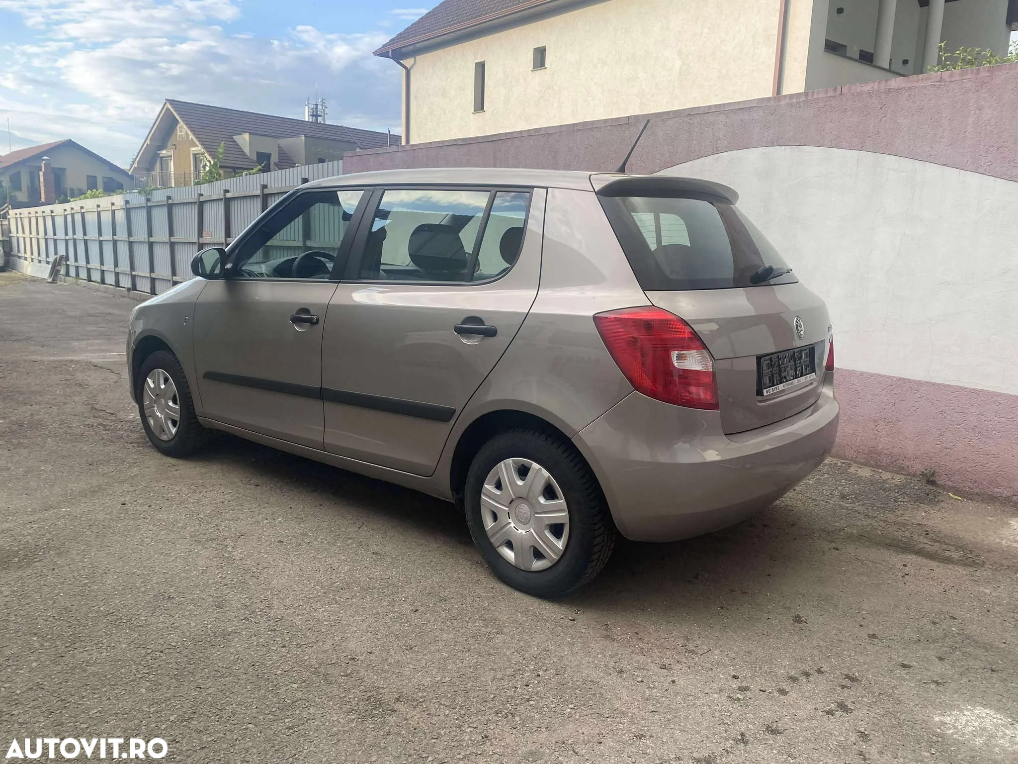 Skoda Fabia 1.2 HTP Ambition - 8
