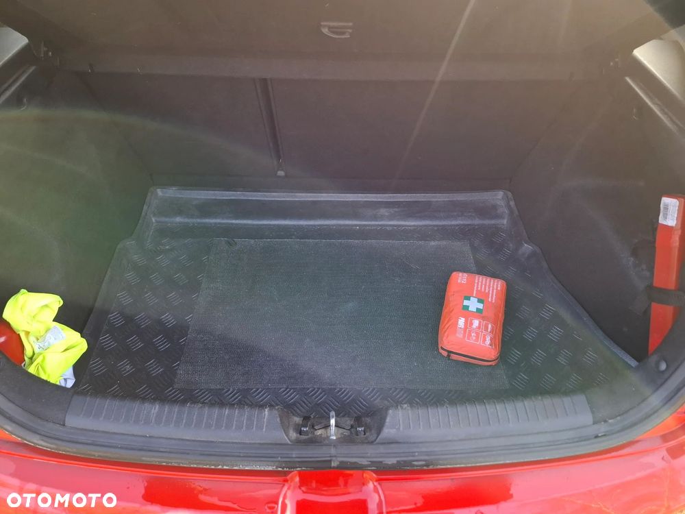 Kia Ceed 1.6 CRDi M DCT - 16