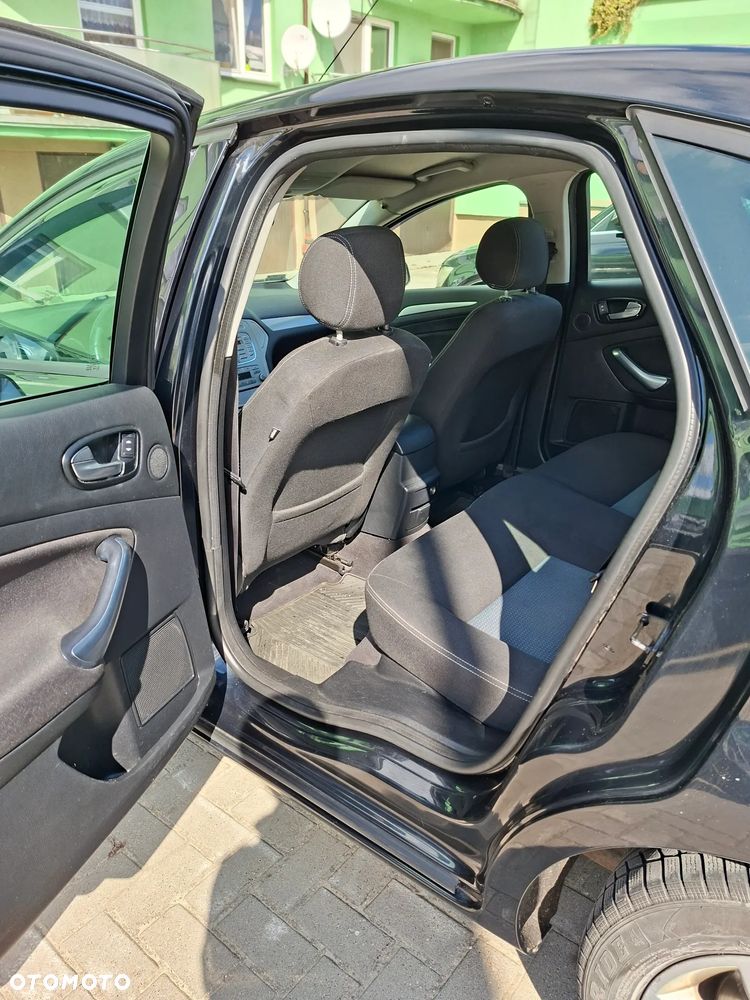 Ford Mondeo 1.6 Trend - 4