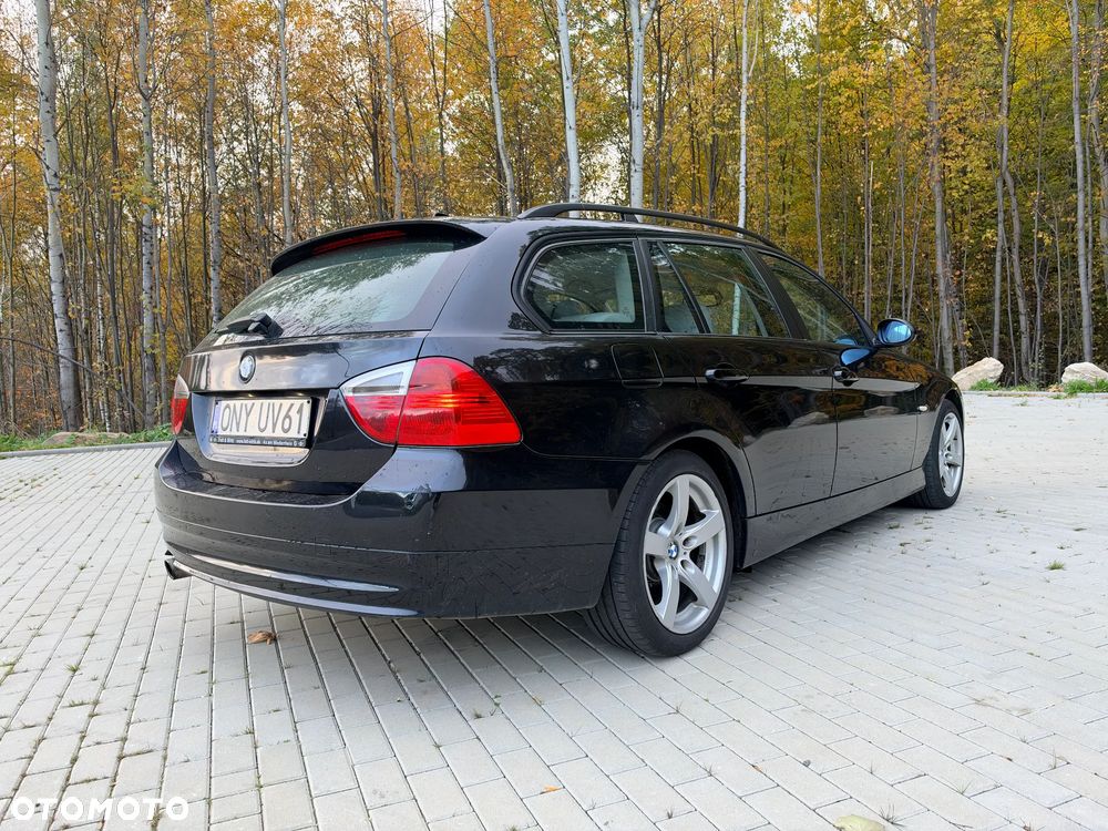 BMW Seria 3 - 16
