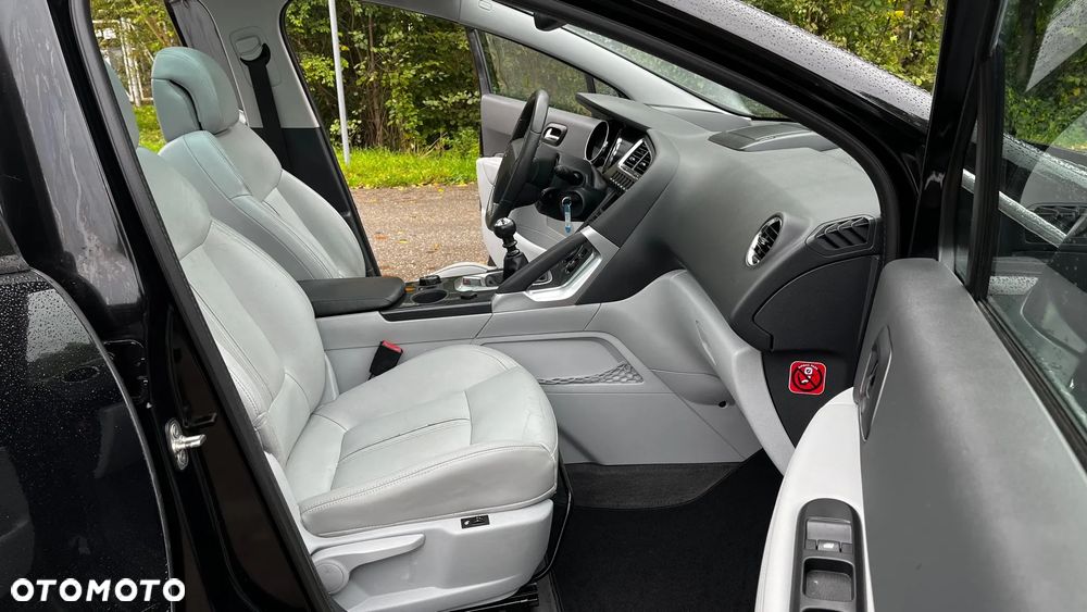 Peugeot 3008 HDi FAP 150 Family - 6