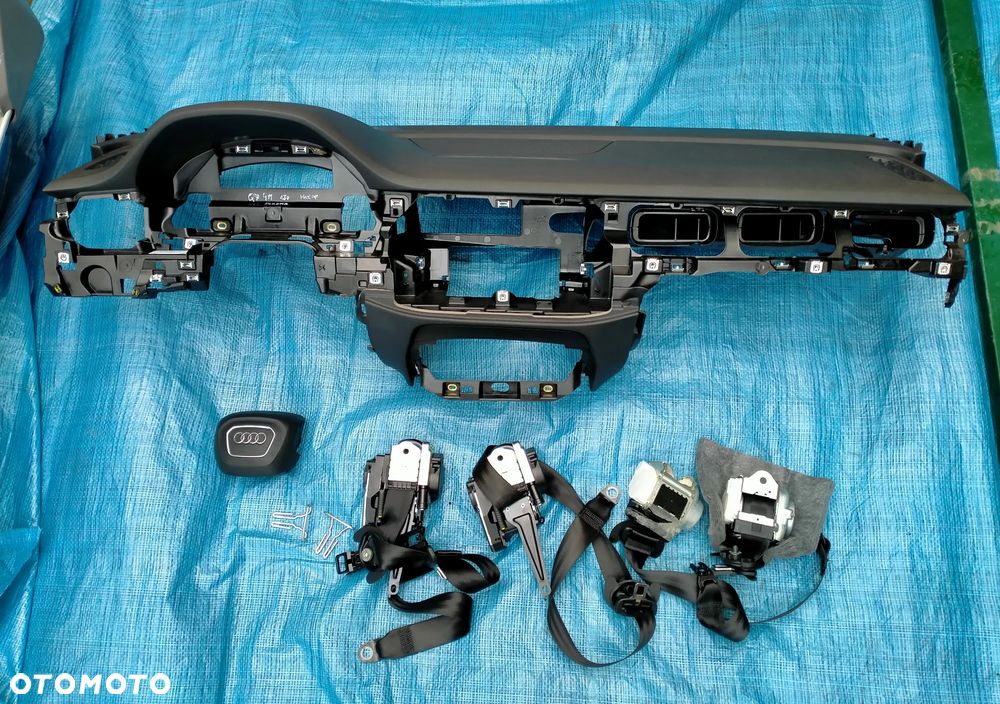 AUDI Q7 4M KONSOLA / DESKA / AIRBAG / PASY / HEAD UP / ORYGINAŁ - 1