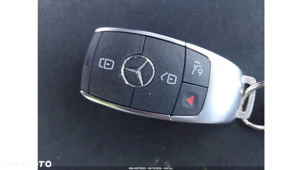 Mercedes-Benz GLB 250 4Matic 8G-DCT AMG Line - 14
