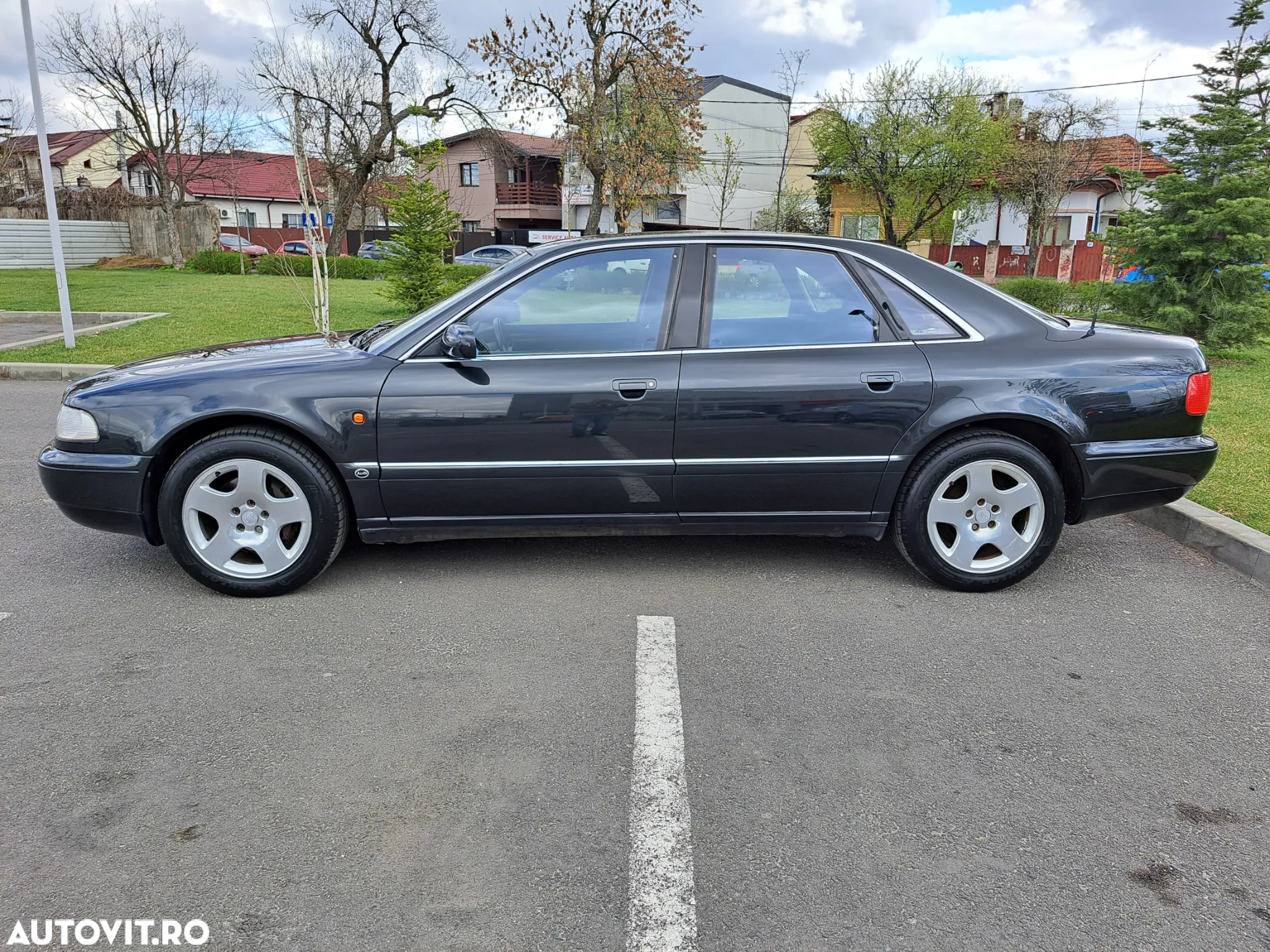 Audi A8 - 4