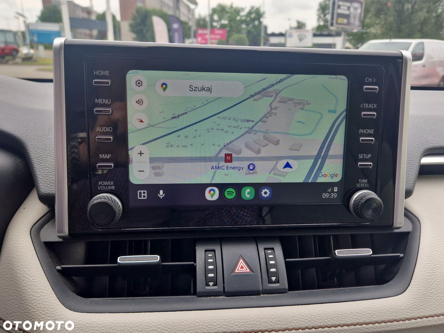 Toyota RAV4 - 10