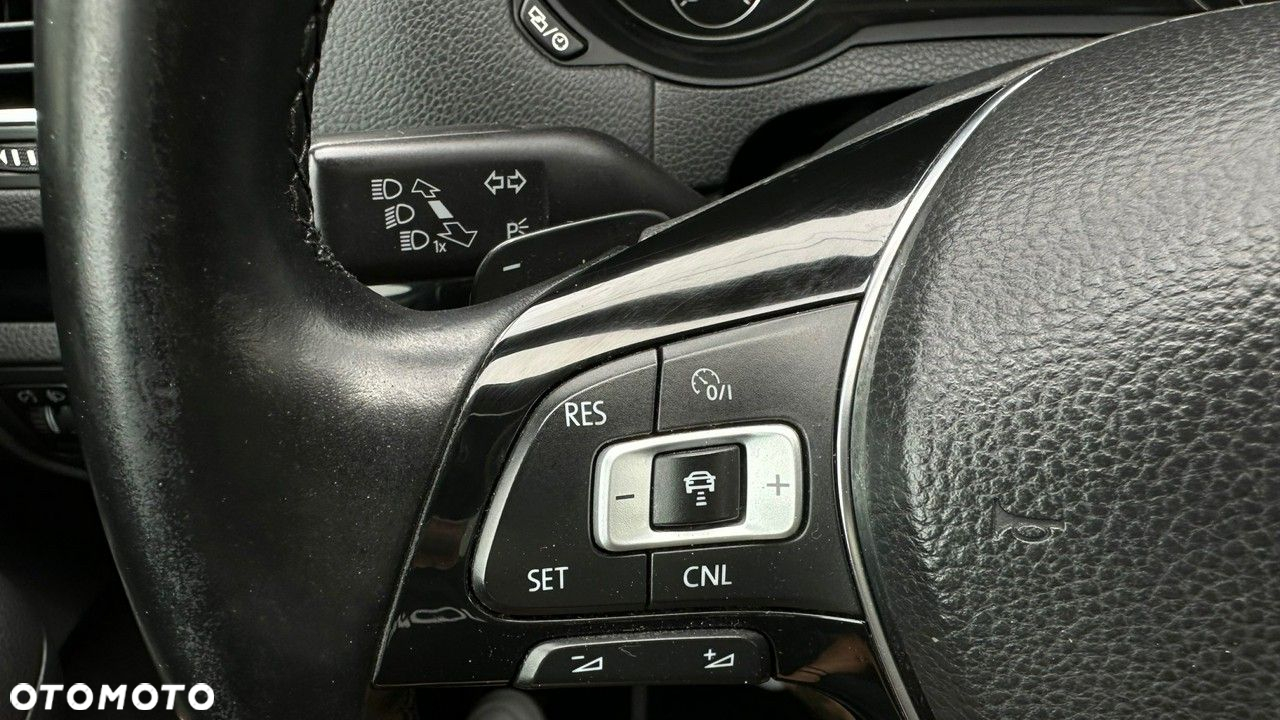 Volkswagen Sharan - 22
