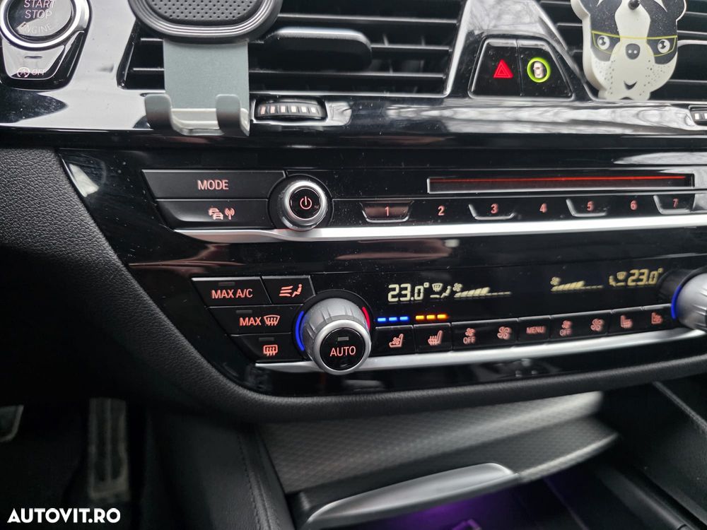 BMW Seria 5 520d xDrive Aut. M Sport Edition - 11