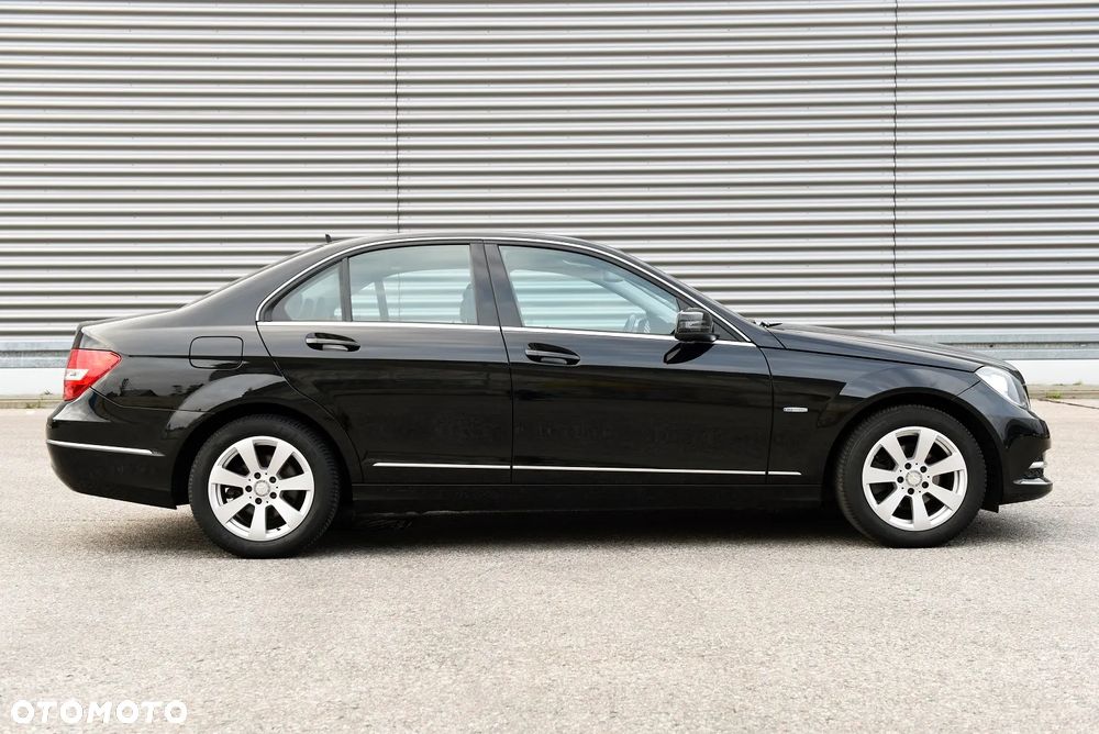 Mercedes-Benz Klasa C 180 BlueEFFICIENCY Avantgarde - 6