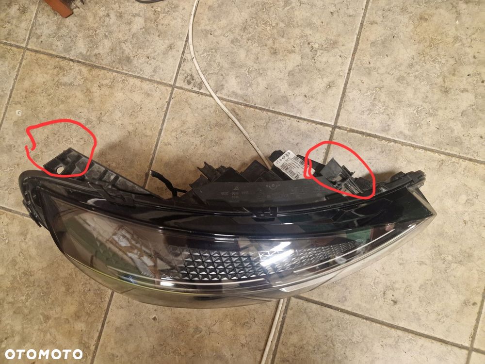 lampa przednia renault clio v 2024 260103507r 260600149r komplet - 6
