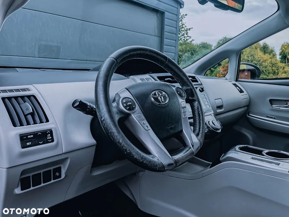 Toyota Prius+ - 11