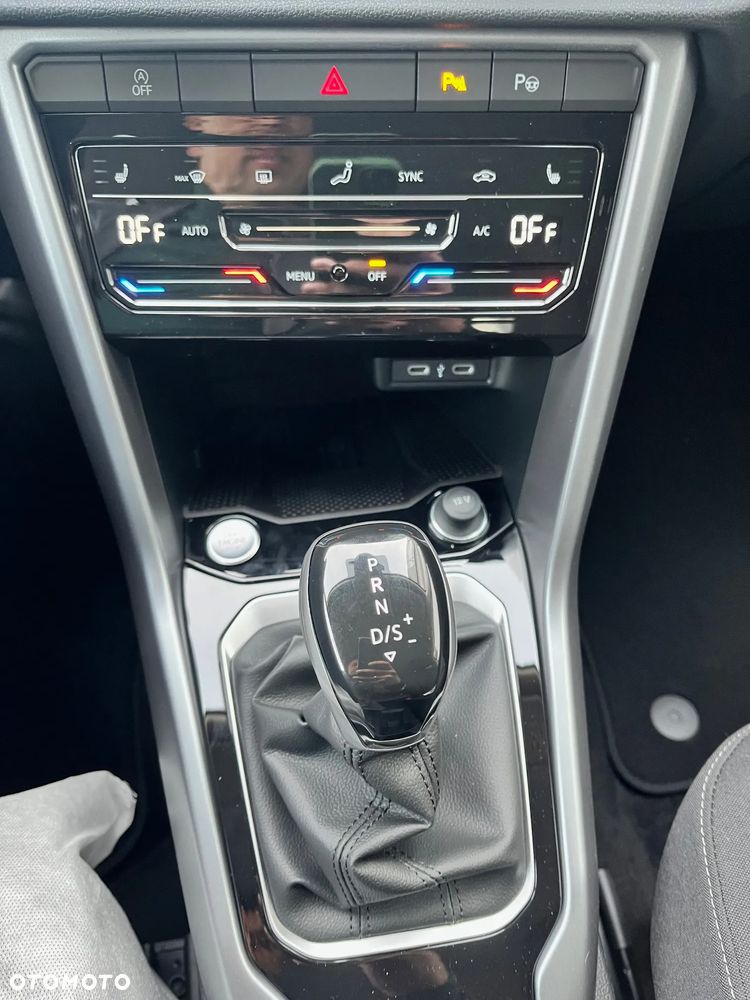 Volkswagen T-Roc 1.5 TSI Life Plus DSG - 10