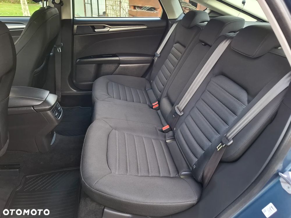 Ford Mondeo - 26
