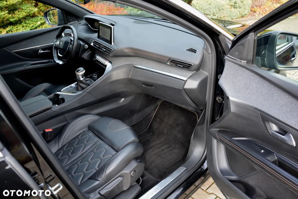 Peugeot 5008 BlueHDI 150 Stop & Start Allure - 23