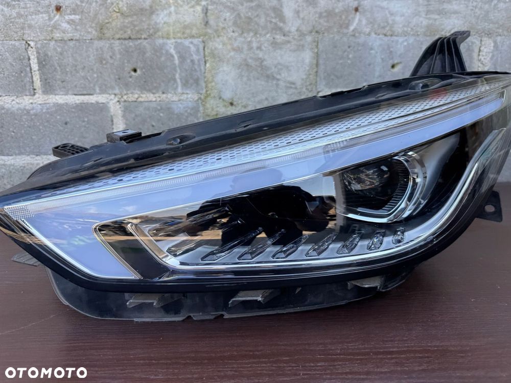 MG ZS LIFT FULL LED LAMPA LEWA PRZEDNIA 10550753 ŁADNA - 4