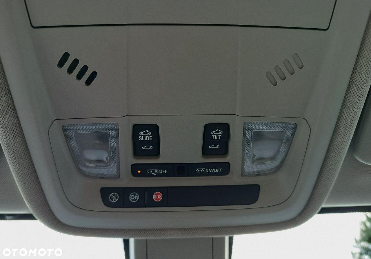 Opel Insignia - 29