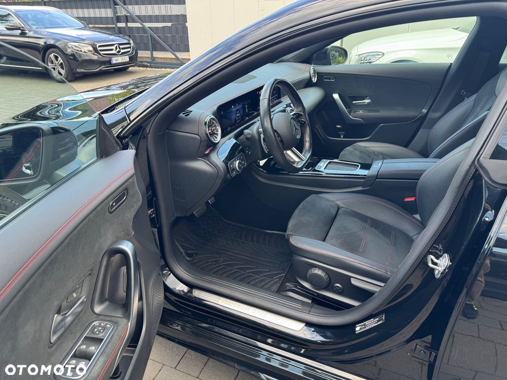 Mercedes-Benz CLA 200 d AMG Line 8G-DCT - 11