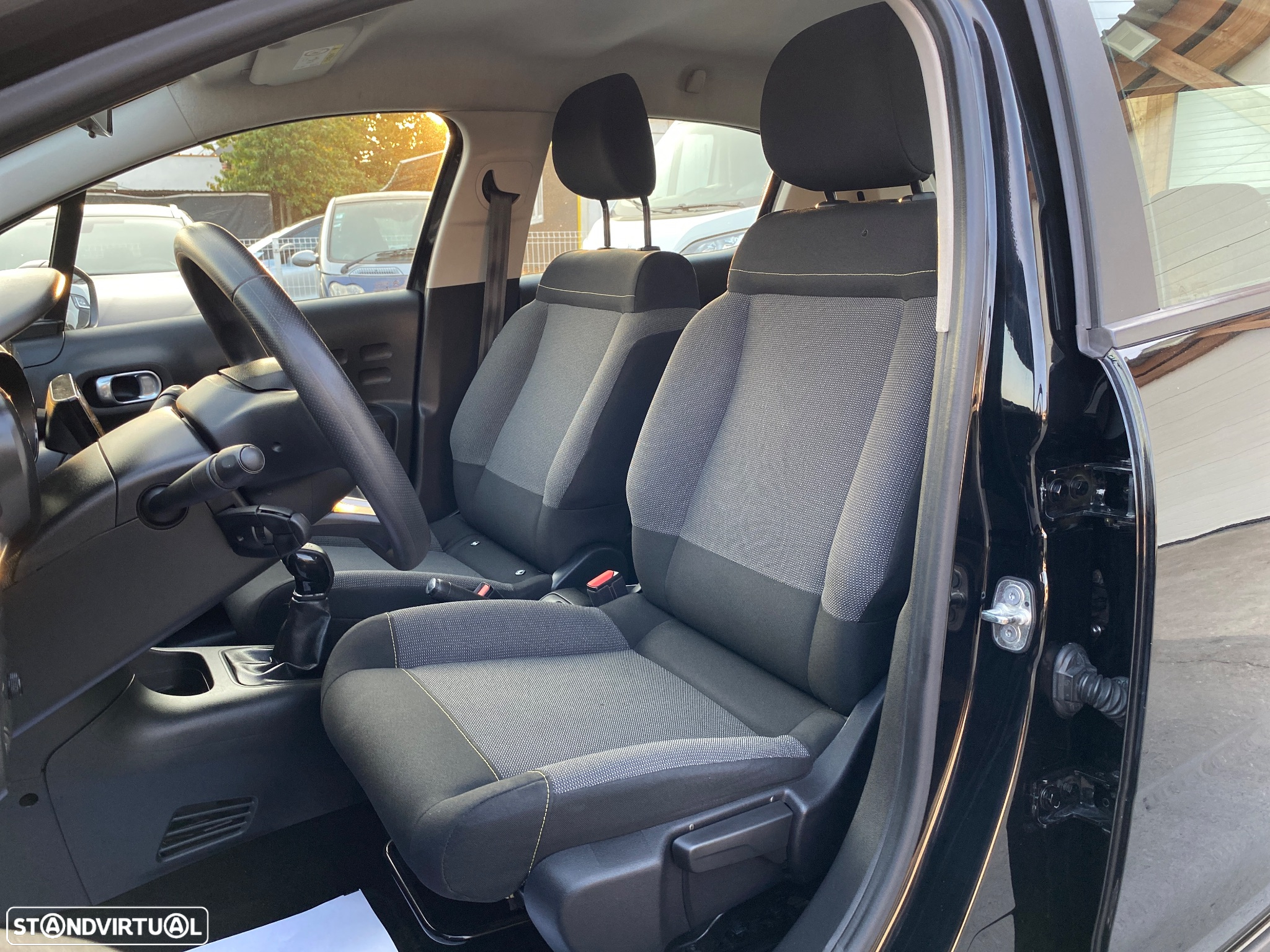 Citroën C3 1.6 BlueHDi Exclusive - 12