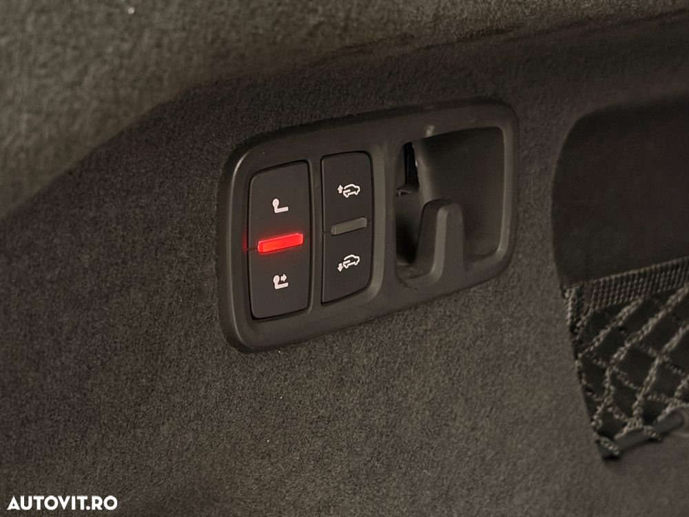 Audi Q8 55 TFSI quattro Tiptronic MHEV - 19
